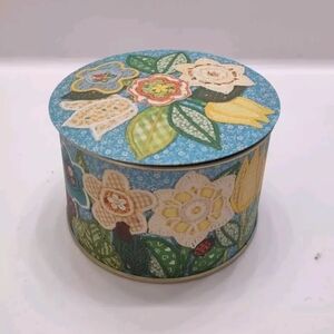 Current Calico Cookie Cutter Set Tin Round 5 Cookie Cutters Inside Vtg 1981